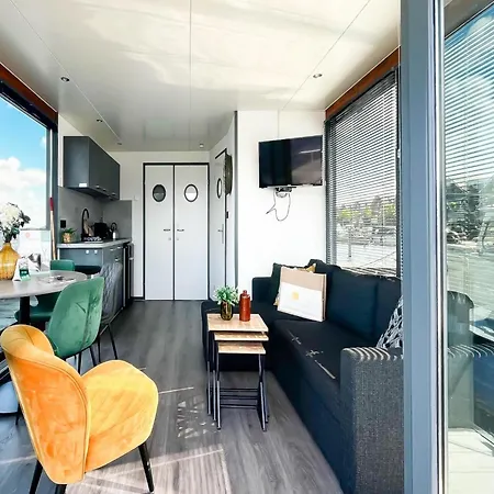 Houseboat For 4 On Uitgeester בית נופש *
